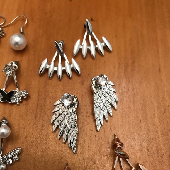 8 Pairs Gorgeous, Cool Mix & Match Earrings - Picture 5 of 9